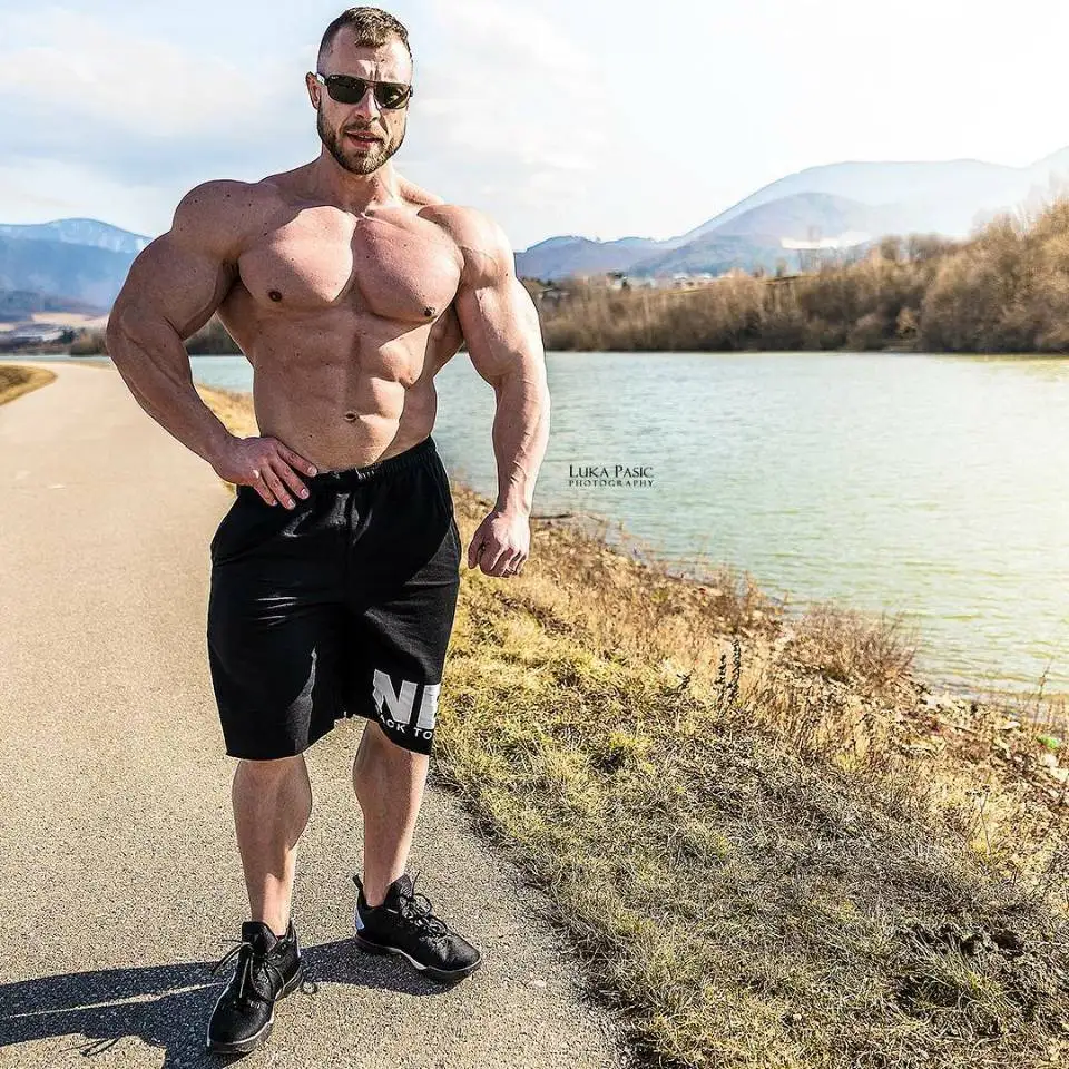 2018 Men cotton shorts Calf-Length VQ Gyms Casual Joggers Workout Brand Sporting Fitness Bodybuilding 3D Short Pants
2018 Men cotton shorts Calf-Length VQ Gyms Casual Joggers Workout Brand Sporting Fitness Bodybuilding 3D Short Pants