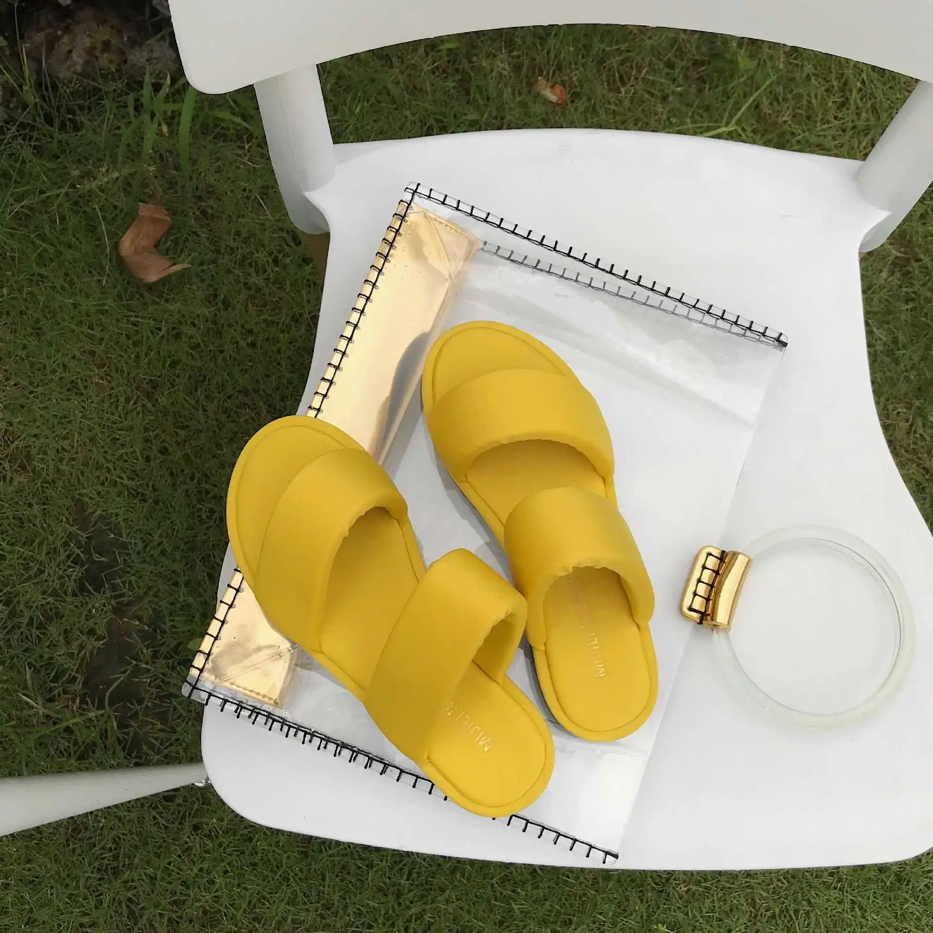 brief candy color two bands slippers summer neon color canvas open toe women shoes slides casual girls flats flip flops Korean
brief candy color two bands slippers summer neon color canvas open toe women shoes slides casual girls flats flip flops Korean