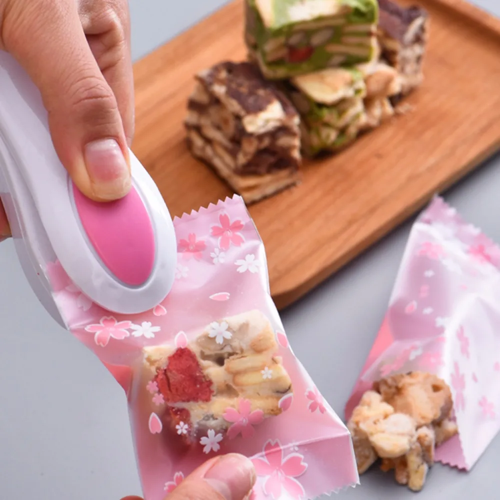 Heat Sealing Machine Kitchen Tools Easy to Use Portable Mini Impulse Sealer Seal Packing Plastic Bag
Heat Sealing Machine Kitchen Tools Easy to Use Portable Mini Impulse Sealer Seal Packing Plastic Bag