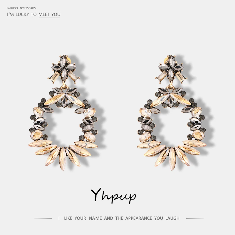 Yhpup Fashion Exquisite Flower Plant Rhinestone Dangle Earrings Luxury Charm Pendant Earrings for Women Party Wedding Jewelry
Yhpup Fashion Exquisite Flower Plant Rhinestone Dangle Earrings Luxury Charm Pendant Earrings for Women Party Wedding Jewelry