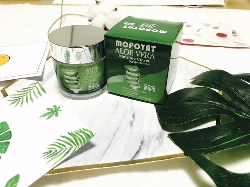 HOLIKA Aloe 92% Soothing Gel Aloe Moisturizing Cream 50ml Hydrating Anti-Acne Anti Aging Moisturizing Cream SunscreenF11.5
HOLIKA Aloe 92% Soothing Gel Aloe Moisturizing Cream 50ml Hydrating Anti-Acne Anti Aging Moisturizing Cream SunscreenF11.5