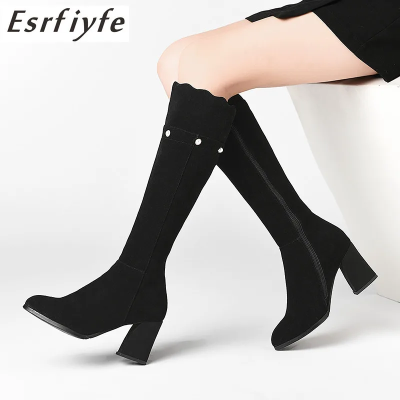 ESRFIYFE 2019 New Cow Suede Winter Boots for Girls Square High Heel Round Toe Shoes Woman Fashion Pearl Boots Zapatos Mujer
ESRFIYFE 2019 New Cow Suede Winter Boots for Girls Square High Heel Round Toe Shoes Woman Fashion Pearl Boots Zapatos Mujer