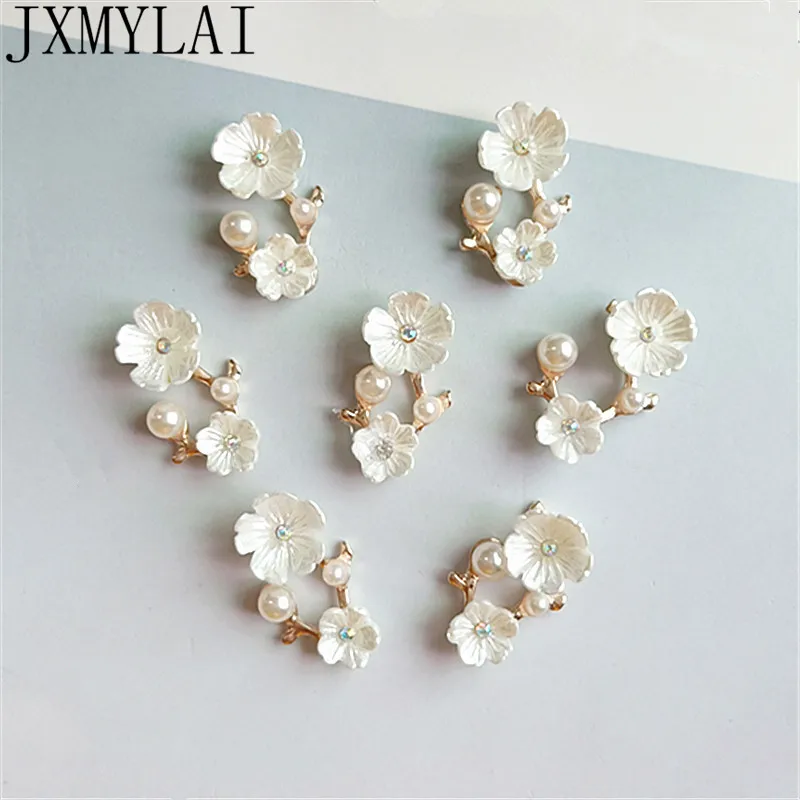 10 PCS 1.5cm*2.5cm Fashion Metal Alloy Imitation Pearl Flowers Connectors Charm For Jewelry Making
10 PCS 1.5cm*2.5cm Fashion Metal Alloy Imitation Pearl Flowers Connectors Charm For Jewelry Making