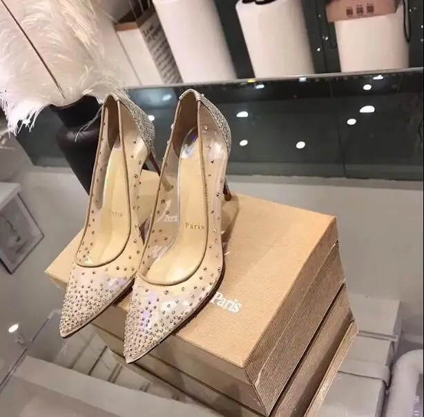 2019 new mesh bright drill high 8cm 10cm thin heel flat heel Brand red bottom pointed toe hollow silver light mouth single shoe
2019 new mesh bright drill high 8cm 10cm thin heel flat heel Brand red bottom pointed toe hollow silver light mouth single shoe