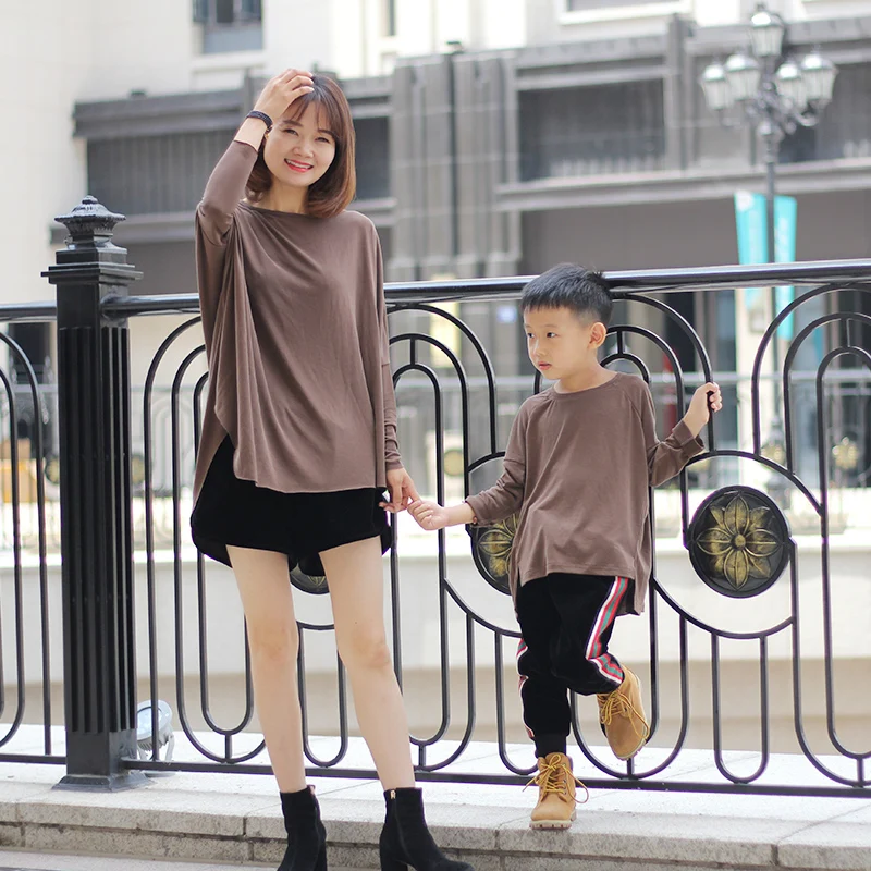 Family Look Coffee Bat Sleeve O-Neck Long-sleeved T-shirt Mom & kids Autumn Children Vestidos Girls Casual Tops Boys Outerwear
Family Look Coffee Bat Sleeve O-Neck Long-sleeved T-shirt Mom & kids Autumn Children Vestidos Girls Casual Tops Boys Outerwear