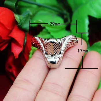 Vintage Zinc Alloy Jewelry Gift Box Wood Case Deco Carving Corner Protector,Mini Furniture Foot,Silver Color,29*17mm,12pcs
Vintage Zinc Alloy Jewelry Gift Box Wood Case Deco Carving Corner Protector,Mini Furniture Foot,Silver Color,29*17mm,12pcs