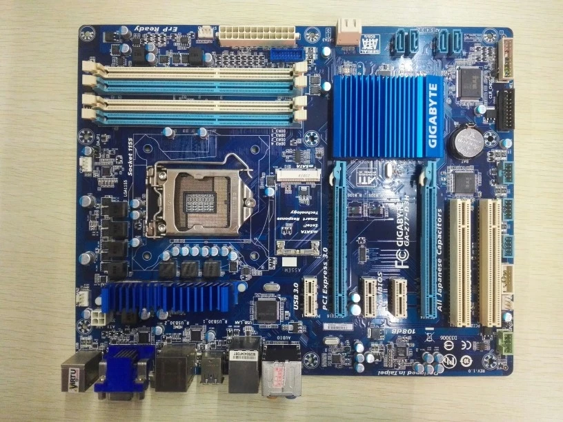 Gigabyte GA-Z77-D3H рабочего Материнская плата LGA 1155 DDR3 USB2.0 US3.0 I3 I5 I7 Z77-D3H 32 ГБ Z77 Оригинал материнская плата бесплатная доставка
Gigabyte GA-Z77-D3H рабочего Материнская плата LGA 1155 DDR3 USB2.0 US3.0 I3 I5 I7 Z77-D3H 32 ГБ Z77 Оригинал материнская плата бесплатная доставка