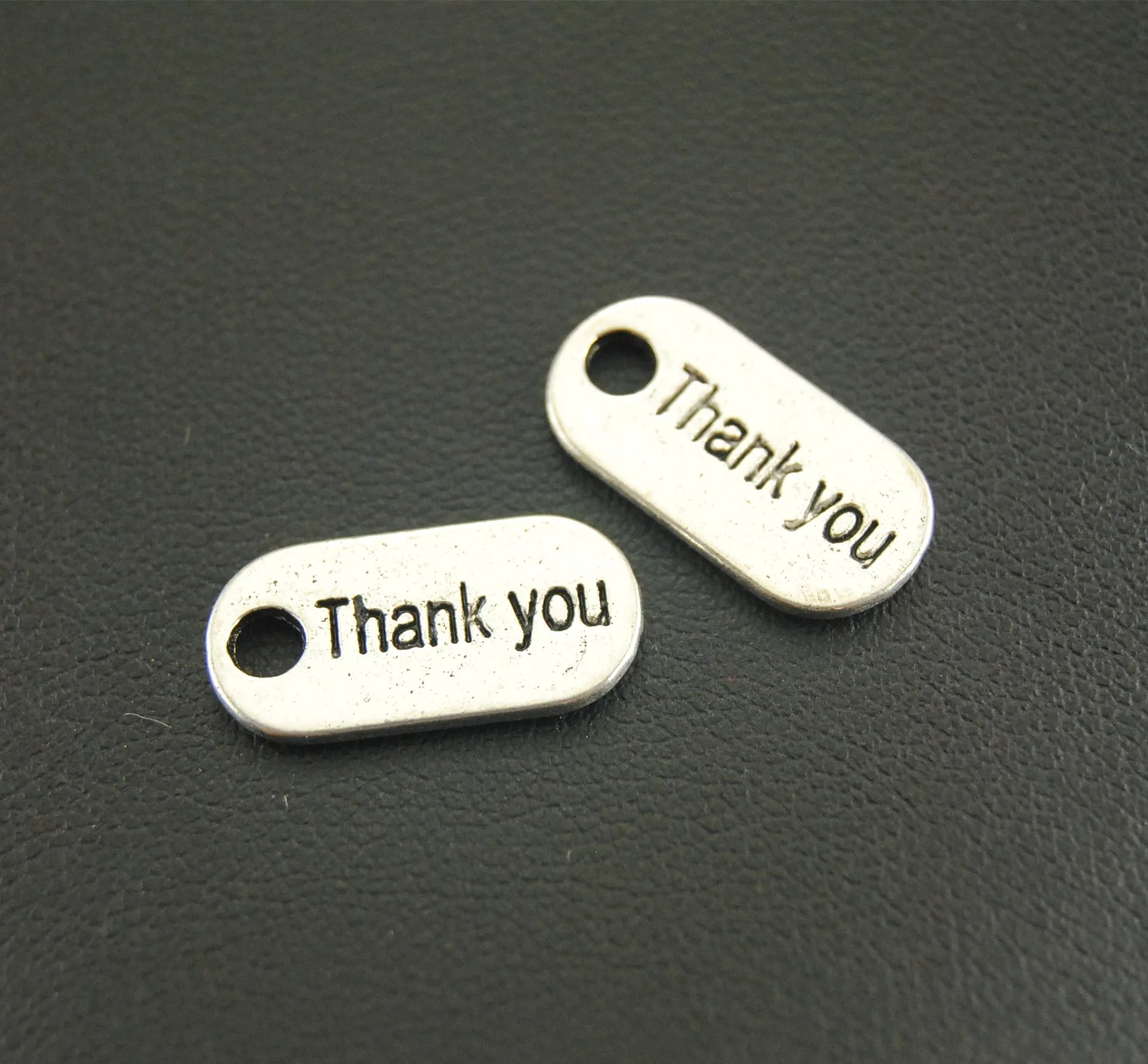 Подвеска серебряного цвета с надписью Thank You, подходит для изготовления браслетов, ювелирных изделий A690, 10 шт.
Подвеска серебряного цвета с надписью Thank You, подходит для изготовления браслетов, ювелирных изделий A690, 10 шт.