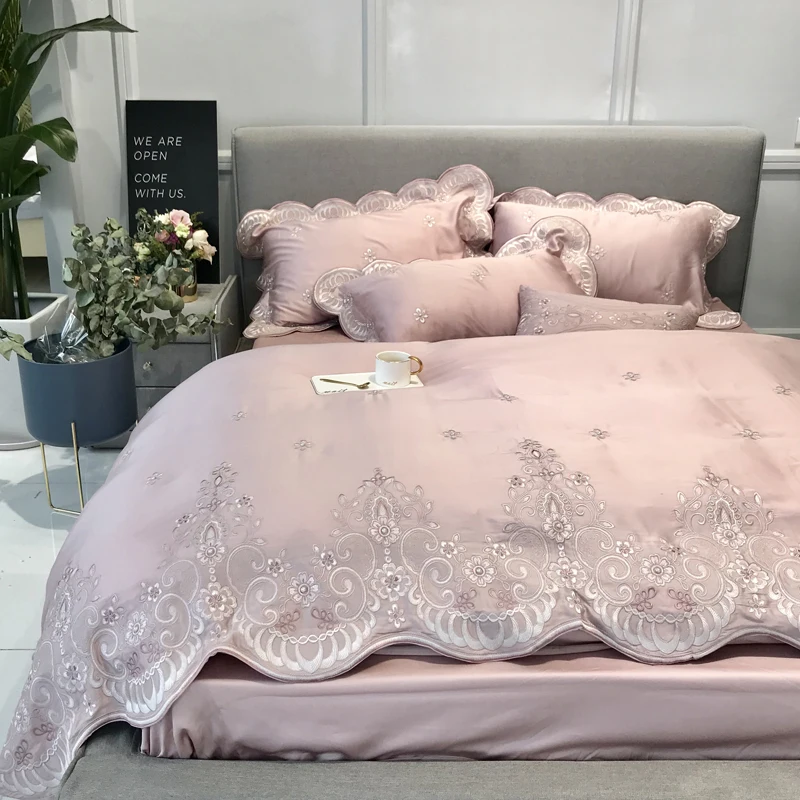luxury Princess 100S Egyptian cotton Embroidery Bedding sets Queen King Wedding Duvet cover Bed sheet set Pillowcases 4/6pc pink
luxury Princess 100S Egyptian cotton Embroidery Bedding sets Queen King Wedding Duvet cover Bed sheet set Pillowcases 4/6pc pink