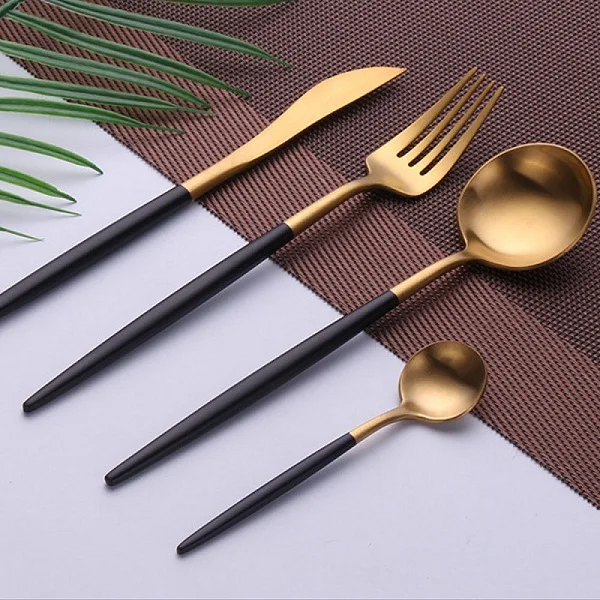 Reusable Cutlery Golden Knives Forks Spoons Dinnerware Set Western Kitchen Portable Stainless Steel Home Party Tableware Sets
Reusable Cutlery Golden Knives Forks Spoons Dinnerware Set Western Kitchen Portable Stainless Steel Home Party Tableware Sets