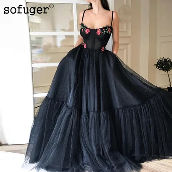Black Exquisite Sweetheart Straps Applique Flower A Line Tulle Evening Dress Pleat Prom Vestidos De Fiesta Formal Party Dress
Black Exquisite Sweetheart Straps Applique Flower A Line Tulle Evening Dress Pleat Prom Vestidos De Fiesta Formal Party Dress