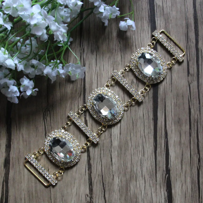Free Shipping 12pcs/lot 6.7'' Rhinestone Connector Shoe Buckle Apparel Buckle Bikini Connector Headband Connector LSRC025
Free Shipping 12pcs/lot 6.7'' Rhinestone Connector Shoe Buckle Apparel Buckle Bikini Connector Headband Connector LSRC025