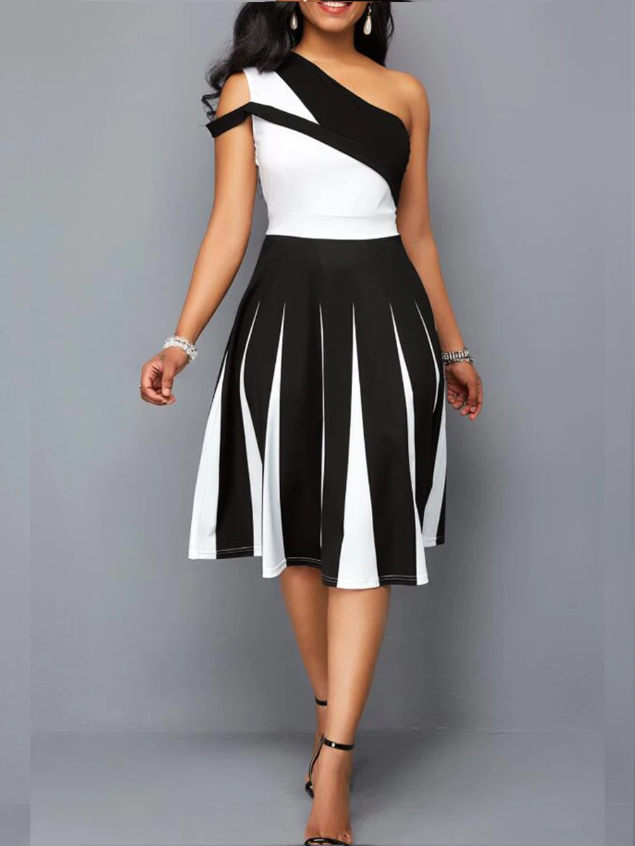 2019 New Fashion Women Elegant Dresses Sexy Patchwork Asymmetrical One Shoulder Summer A-Line Dress Vestidos 4 Colour Plus Size
2019 New Fashion Women Elegant Dresses Sexy Patchwork Asymmetrical One Shoulder Summer A-Line Dress Vestidos 4 Colour Plus Size