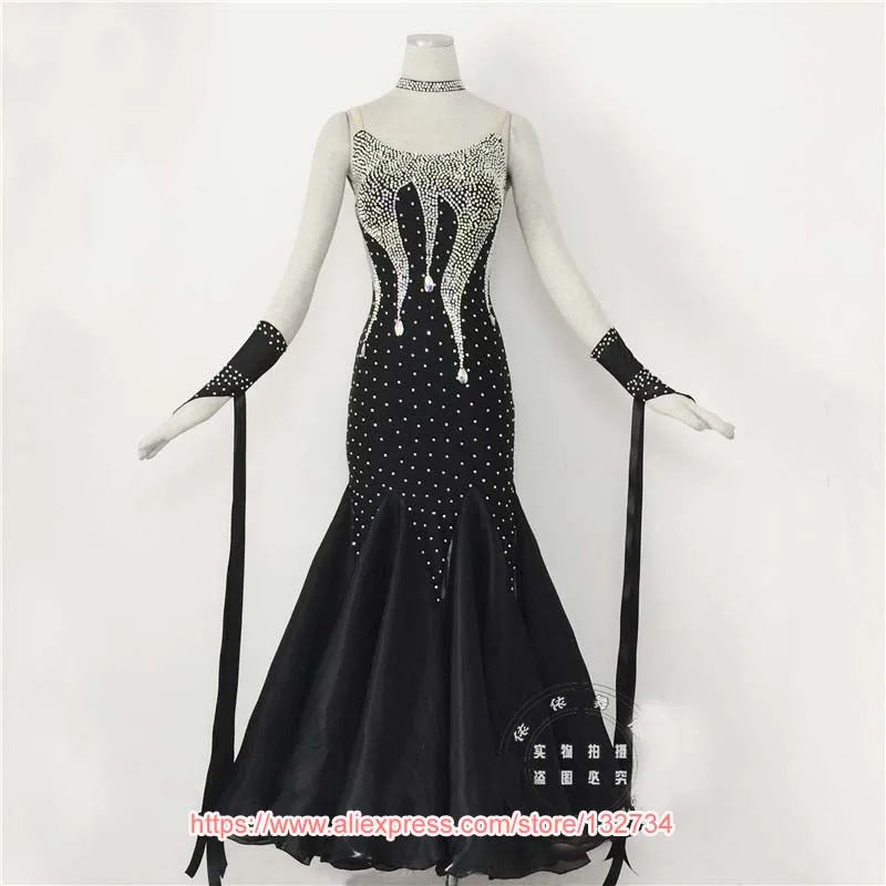 Black ballroom dance competition dresses standard ballroom dress standard dance dresses luminous costumes ballroom waltz dress
Black ballroom dance competition dresses standard ballroom dress standard dance dresses luminous costumes ballroom waltz dress