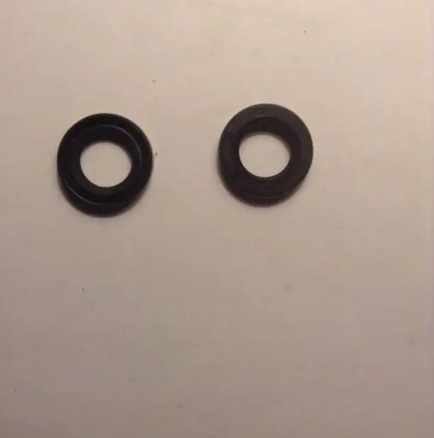 2 X OIL SEALS 15X25X5MM FITS STIHL CHAINSAW MS210 MS230 MS250 MS170 MS180 SET OF OIL SEAL CHAIN SAW PARTS #9638 003 1581 
2 X OIL SEALS 15X25X5MM FITS STIHL CHAINSAW MS210 MS230 MS250 MS170 MS180 SET OF OIL SEAL CHAIN SAW PARTS #9638 003 1581