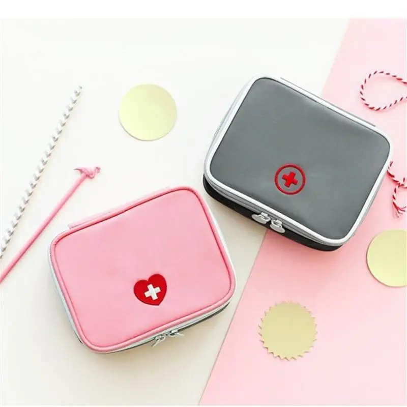 Travel Accessories Function Portable First Aid Kit Organizers Emergency Drug Cotton Fabric Medicine Bag Pill Case Splitters Box
Travel Accessories Function Portable First Aid Kit Organizers Emergency Drug Cotton Fabric Medicine Bag Pill Case Splitters Box