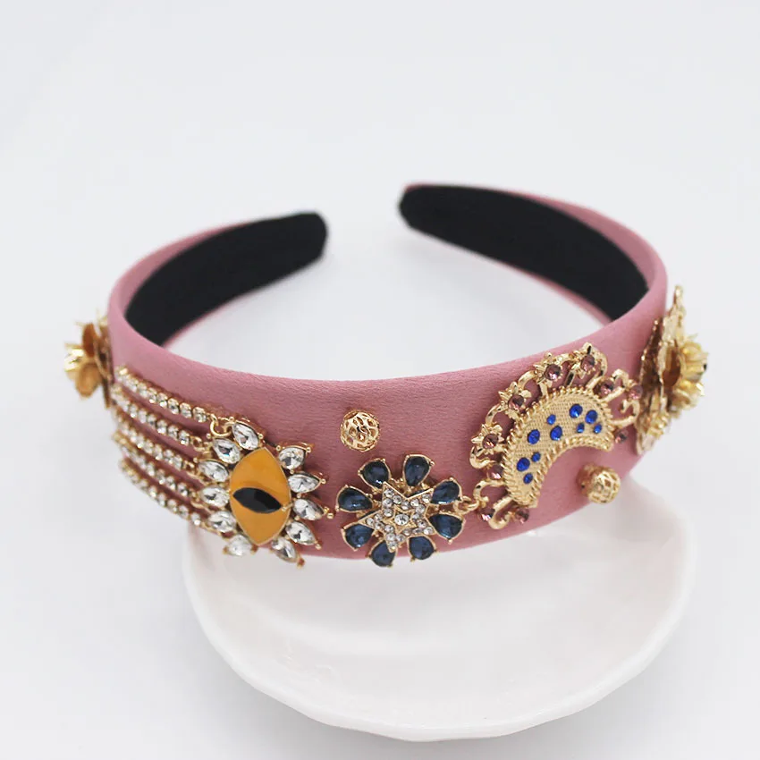 New Baroque fashion headband pink eyes tassels wild metal flower temperament travel show headband 997
New Baroque fashion headband pink eyes tassels wild metal flower temperament travel show headband 997