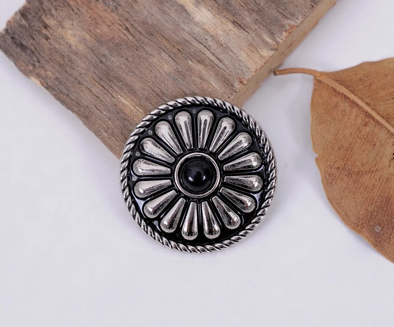 10pc Navajo Black Turquoise Black Silver Bohemian Flower Leathercraft Saddle Conchos
10pc Navajo Black Turquoise Black Silver Bohemian Flower Leathercraft Saddle Conchos