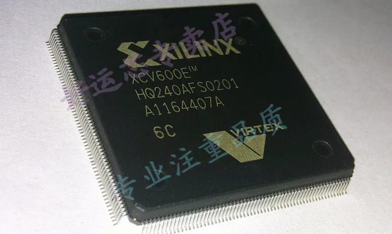 10PCS XCV600E-6HQ240C