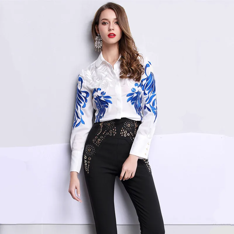 High quality 2018 New Runway Fashion Women Luxury Embroidery Blouse Turndown Collar Full Sleeve Silk Top Shirt /blouse plus Size
High quality 2018 New Runway Fashion Women Luxury Embroidery Blouse Turndown Collar Full Sleeve Silk Top Shirt /blouse plus Size