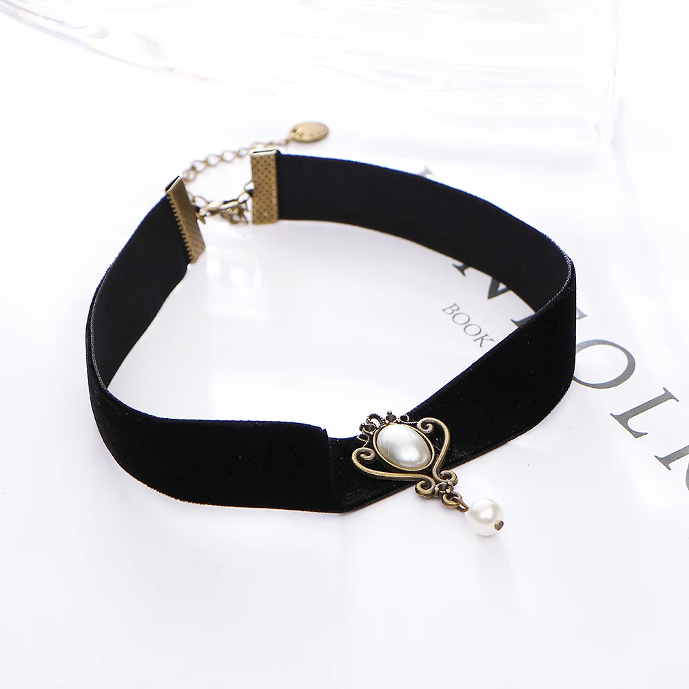 17KM Punk Vintage Royal Black Lace Rose Beads Bridal Choker Necklaces & Pendants for Women Accessories Gothic Statement Necklace
17KM Punk Vintage Royal Black Lace Rose Beads Bridal Choker Necklaces & Pendants for Women Accessories Gothic Statement Necklace