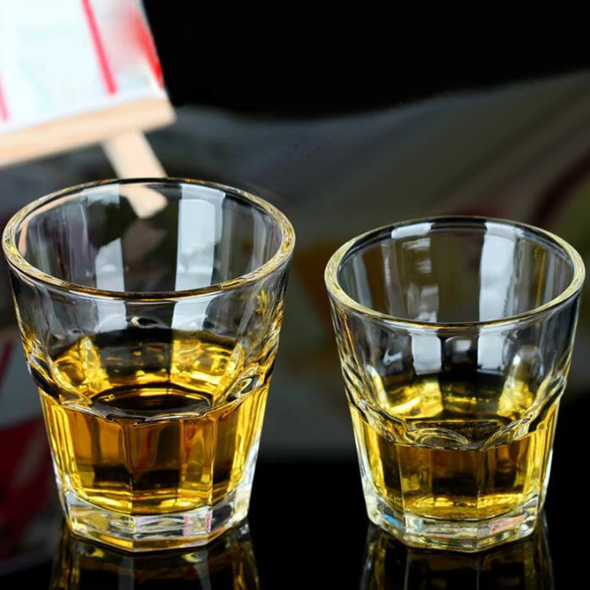 1 piece Crystal Octagon Cup glass liquor short vodka glass Chinese white wine glass Whiskey Rum glass
1 piece Crystal Octagon Cup glass liquor short vodka glass Chinese white wine glass Whiskey Rum glass