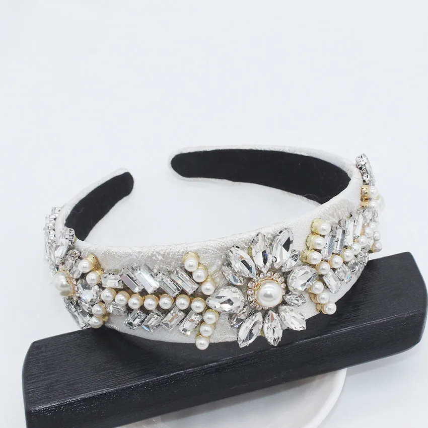 Baroque Colorful Headband Full Pearl White Catwalk Hair Accessories Leaves Geometric Simple Headband Accessories for Women
Baroque Colorful Headband Full Pearl White Catwalk Hair Accessories Leaves Geometric Simple Headband Accessories for Women