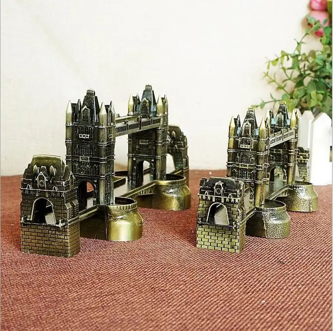 World Great Architecture Model London Tower Bridge UK Tourist Souvenirs Metal Crafts Model Bookcase Display Home Decor
World Great Architecture Model London Tower Bridge UK Tourist Souvenirs Metal Crafts Model Bookcase Display Home Decor