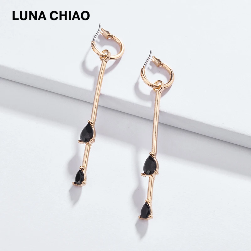 LUNA CHIAO Fashion Jewelry Gold Plating CZ stone Water Drop Shape Crystal Drop Pendant Earrings for Women
LUNA CHIAO Fashion Jewelry Gold Plating CZ stone Water Drop Shape Crystal Drop Pendant Earrings for Women