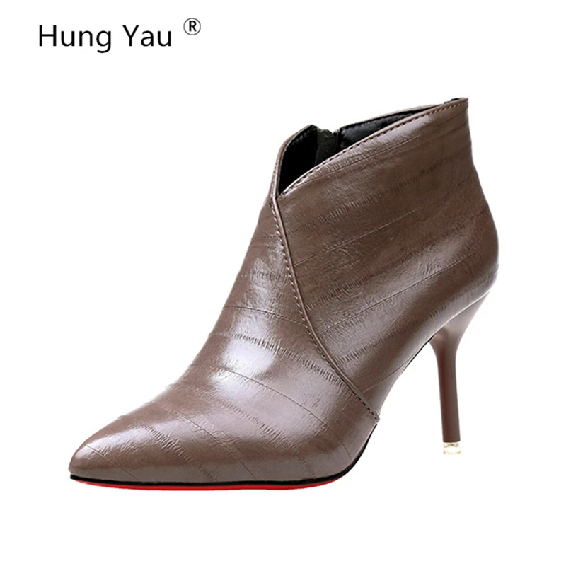 Hung Yau Women Fashion Comfortable Black Leather Ankle Boots Lady Autumn Thick High Heel Boots Botas Pointed Toe Plus Size 34-39
Hung Yau Women Fashion Comfortable Black Leather Ankle Boots Lady Autumn Thick High Heel Boots Botas Pointed Toe Plus Size 34-39