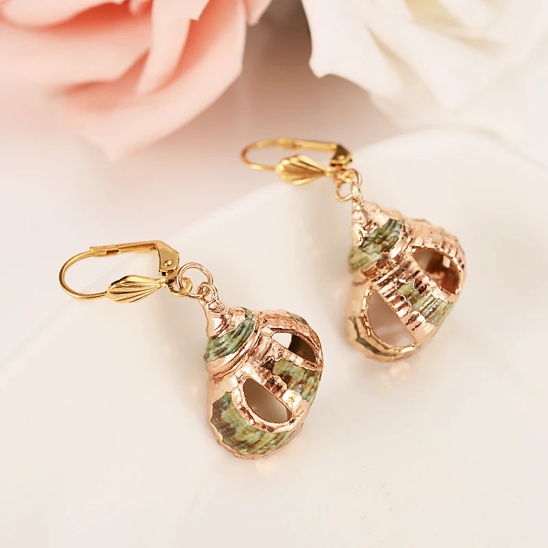 Gold/Real Shell dangle Earrings Gifts Jewelry Papua New Guinea wedding bridal gifts dropship (not same size/random delivery )
Gold/Real Shell dangle Earrings Gifts Jewelry Papua New Guinea wedding bridal gifts dropship (not same size/random delivery )