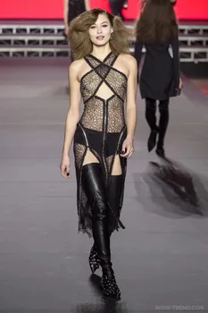 2018 sexy women dress holiday fashion halter hollow out see-though slit backless celebrity body con party dresses wholesale
2018 sexy women dress holiday fashion halter hollow out see-though slit backless celebrity body con party dresses wholesale