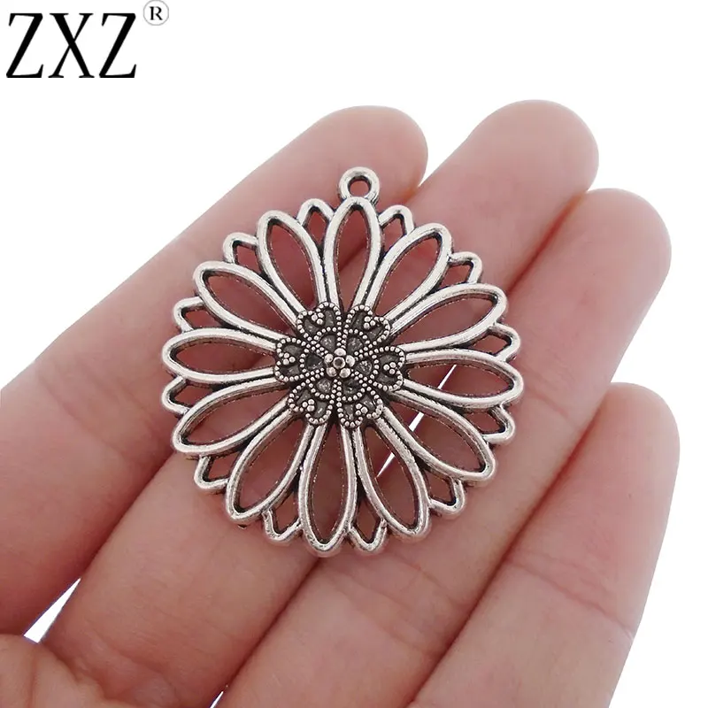 ZXZ 10pcs Antique Silver Tone Large Filigree Flower Charms Pendants for Necklace Jewelry Making Findings 38x35mm
ZXZ 10pcs Antique Silver Tone Large Filigree Flower Charms Pendants for Necklace Jewelry Making Findings 38x35mm