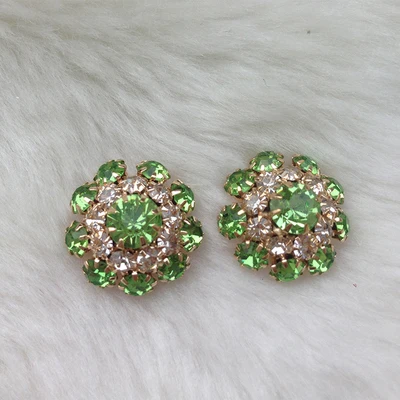 Free shipping 10pcs/lot light green rhinestone trench coat buttons Flower adornment mink coat buttons rhinestone button
Free shipping 10pcs/lot light green rhinestone trench coat buttons Flower adornment mink coat buttons rhinestone button