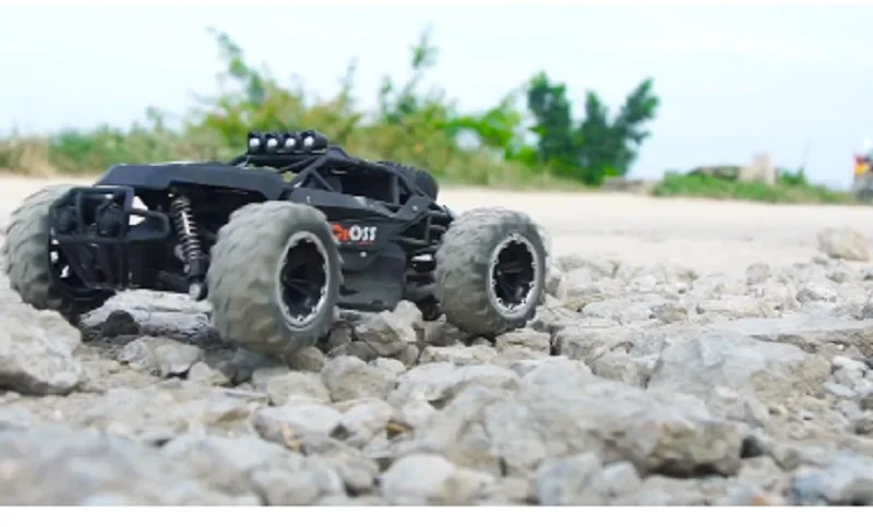 High-Quality Tires Remote Control Cars Toy 1/16 2.4GHz 20 - 25km/H Independent Suspension Spring Off Road Vehicle RC Crawler Car 
High-Quality Tires Remote Control Cars Toy 1/16 2.4GHz 20 - 25km/H Independent Suspension Spring Off Road Vehicle RC Crawler Car