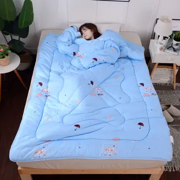 Autumn Winter Lazy Quilt with Sleeves Family Blanket Cape Cloak Nap Blanket Dormitory Mantle Covered H Blanket
Autumn Winter Lazy Quilt with Sleeves Family Blanket Cape Cloak Nap Blanket Dormitory Mantle Covered H Blanket