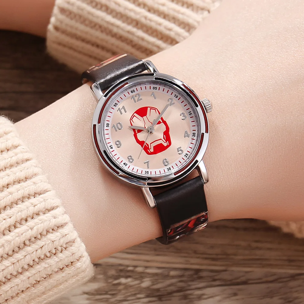 100% Genuine Brand Disney The Avengers watch Disney children's watch Captain America shield boy's Quartz watch 30bar Waterproof
100% Genuine Brand Disney The Avengers watch Disney children's watch Captain America shield boy's Quartz watch 30bar Waterproof