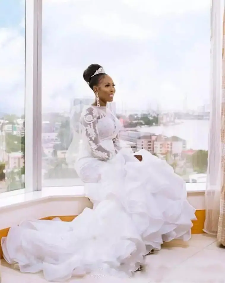 Vintage Long Sleeves Mermaid Wedding Dresses Sweep Train Organza Ruffle African Women's Vestdos de novia
Vintage Long Sleeves Mermaid Wedding Dresses Sweep Train Organza Ruffle African Women's Vestdos de novia