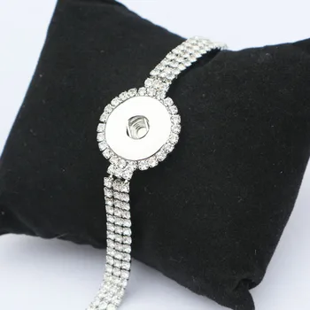 Wholesale 12PC high quality 18mm Snap Metal Button Bracelets BlingBling Crystal Silver Link Chain Diy Snap Bracelet Jewelry
Wholesale 12PC high quality 18mm Snap Metal Button Bracelets BlingBling Crystal Silver Link Chain Diy Snap Bracelet Jewelry
