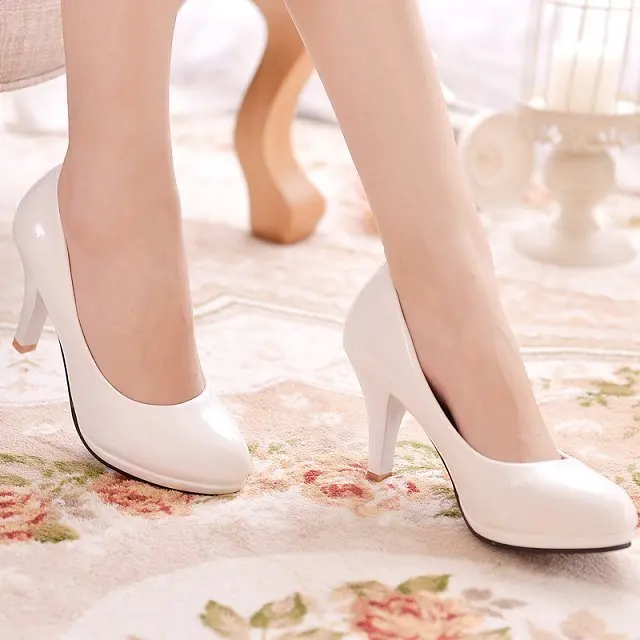 BZBFSKY Women's Shoes with Fine-heeled Round-toed Professional Shoes High-heeled Large-Size Leather Shoes wedding shoes
BZBFSKY Women's Shoes with Fine-heeled Round-toed Professional Shoes High-heeled Large-Size Leather Shoes wedding shoes