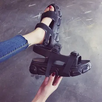 Women Platform Sandals Buckle Design fashion chunky Sandals Comfortable Women Thick Sole Beach Sandals Shoes 2019 Summer
Women Platform Sandals Buckle Design fashion chunky Sandals Comfortable Women Thick Sole Beach Sandals Shoes 2019 Summer