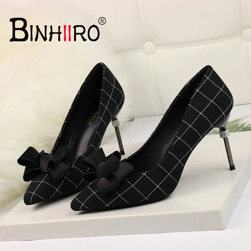 BINHIIRO Women's High Heels Fashion Exquisite Bow High Heels Pointed Plaid Fabric Office Classic Fashion High Heels Women 2018
BINHIIRO Women's High Heels Fashion Exquisite Bow High Heels Pointed Plaid Fabric Office Classic Fashion High Heels Women 2018
