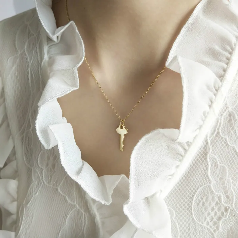 Statement Necklace Women 925 Sterling Silver Gold Color Chain Harajuku Key Pendant Choker Necklaces Collier Femme Jewelry
Statement Necklace Women 925 Sterling Silver Gold Color Chain Harajuku Key Pendant Choker Necklaces Collier Femme Jewelry