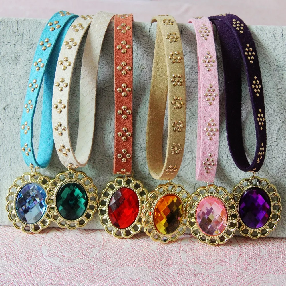 CirGen Fashion Leather Chain Flower Torques Iridescent Pendant Statement Collar Choker Necklace Jewelry For Women Dress Item,C54
CirGen Fashion Leather Chain Flower Torques Iridescent Pendant Statement Collar Choker Necklace Jewelry For Women Dress Item,C54