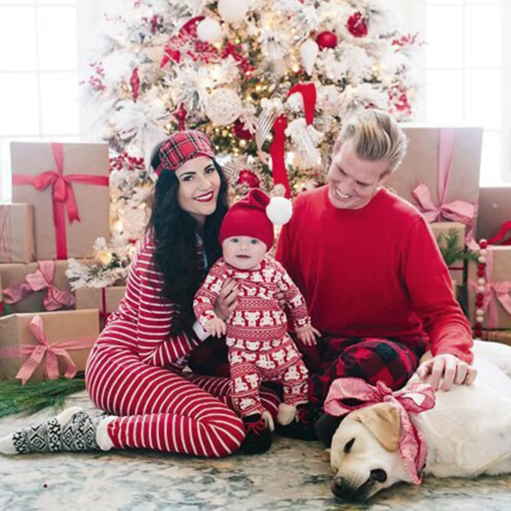 Christmas Family Pajamas Suit Parent-child Outfit Warm Autumn Winter Sleepwear Suit Mother Father Daughter Son Home Clothes 2017
Christmas Family Pajamas Suit Parent-child Outfit Warm Autumn Winter Sleepwear Suit Mother Father Daughter Son Home Clothes 2017