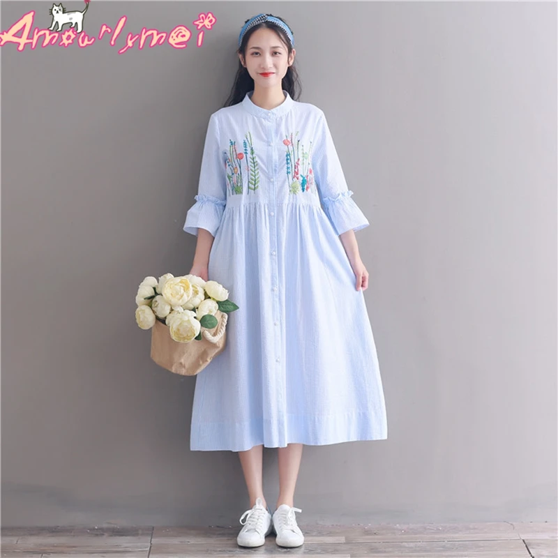 Mori Girl Blue Striped Shirt Dress 2018 Summer Women's Stand Collar Embroidery Flare Sleeve Elegant Long Cotton Casual Dresses
Mori Girl Blue Striped Shirt Dress 2018 Summer Women's Stand Collar Embroidery Flare Sleeve Elegant Long Cotton Casual Dresses