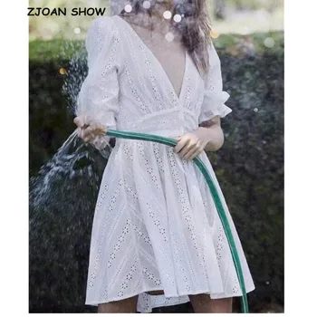 2019 Retro Hollow Out Embroidery Lace Short Dress White New Deep V neck Half Sleeve Slim Waist Women Summer Holiday Dresses
2019 Retro Hollow Out Embroidery Lace Short Dress White New Deep V neck Half Sleeve Slim Waist Women Summer Holiday Dresses