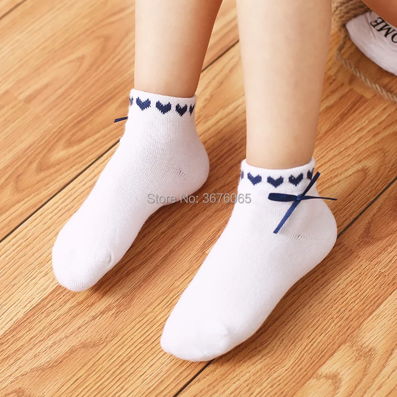 3pcs/lot new girls cotton socks for baby kids lovely blue bow-knot Princess Style socks love cute child warmer fashion socks
3pcs/lot new girls cotton socks for baby kids lovely blue bow-knot Princess Style socks love cute child warmer fashion socks