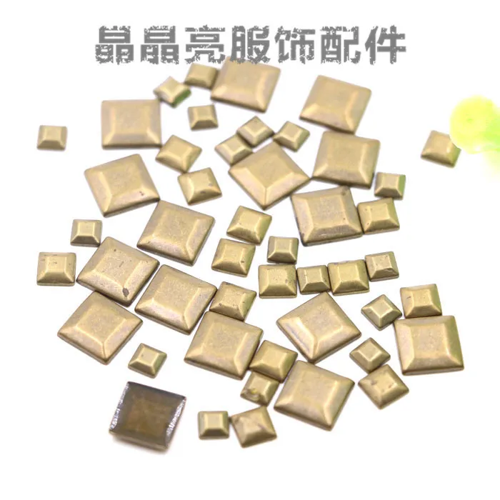 Factory sale 200PCS/LOT Metal Studs Hot fix rhinestones10*10mm Square Shape anti-brass for clothing/shoes/phone good quality
Factory sale 200PCS/LOT Metal Studs Hot fix rhinestones10*10mm Square Shape anti-brass for clothing/shoes/phone good quality