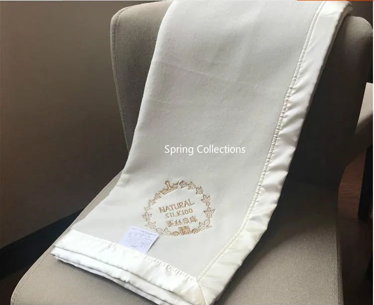 Nature Cream Color 100% mulberry silk blanket 130 x 150cm size for sofa nap baby bedding 0.7kg Spring and Autumn fluffy blanket
Nature Cream Color 100% mulberry silk blanket 130 x 150cm size for sofa nap baby bedding 0.7kg Spring and Autumn fluffy blanket